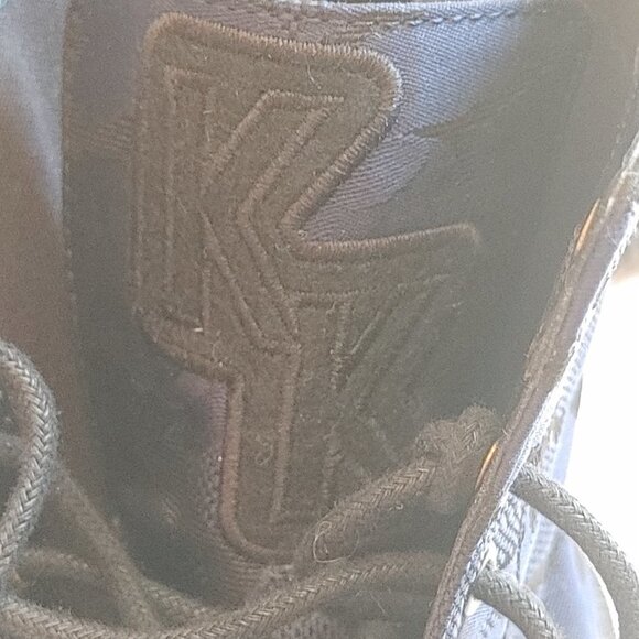 Kendall + Kylie Women's Hunt2 Combat Boot Navy and Black Camo Women's Size 5 - Picture 7 of 11